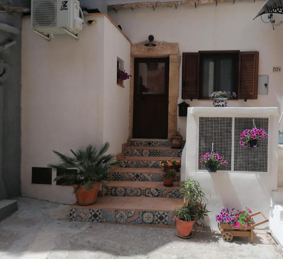 Blue Cottage Monolocale Centro 夏卡 外观 照片